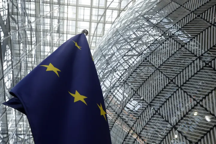 EU trade ministers say Trump's 30% tariffs are "absolutely unacceptable"