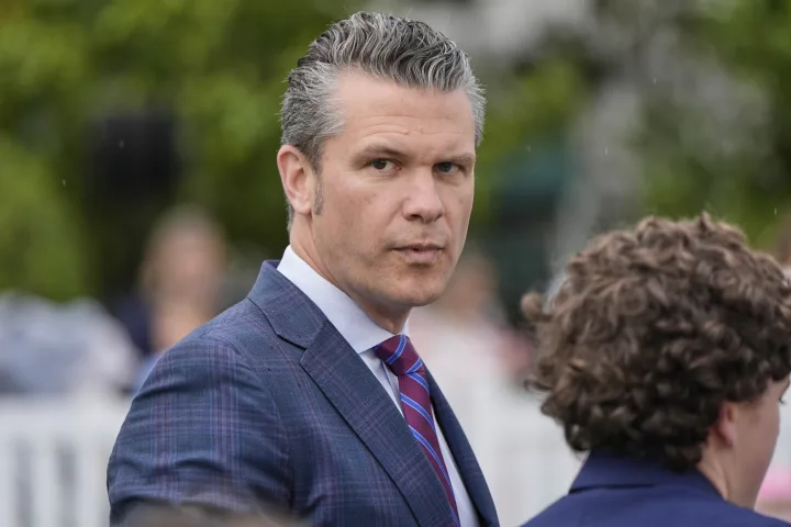 White House voices support for Hegseth as a new Signal chat revelation stirs fresh Pentagon turmoil