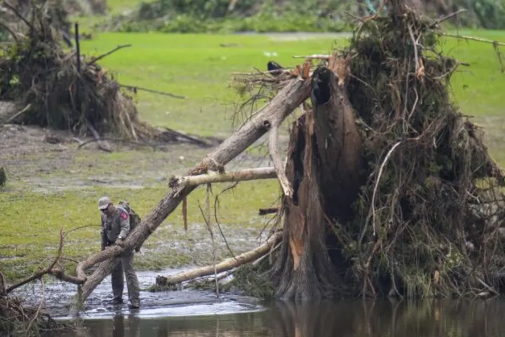 Girls camp grieves loss of 27 campers and counselors in Texas floods that killed more than 80 people