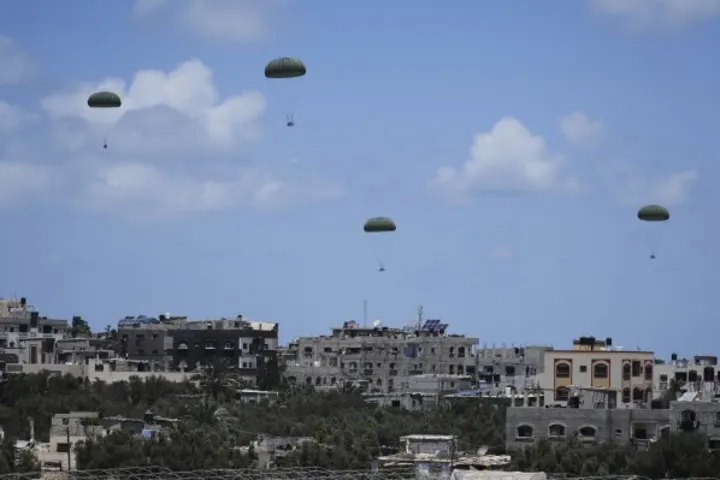 Trump sends Witkoff and Huckabee to inspect food distribution in Gaza